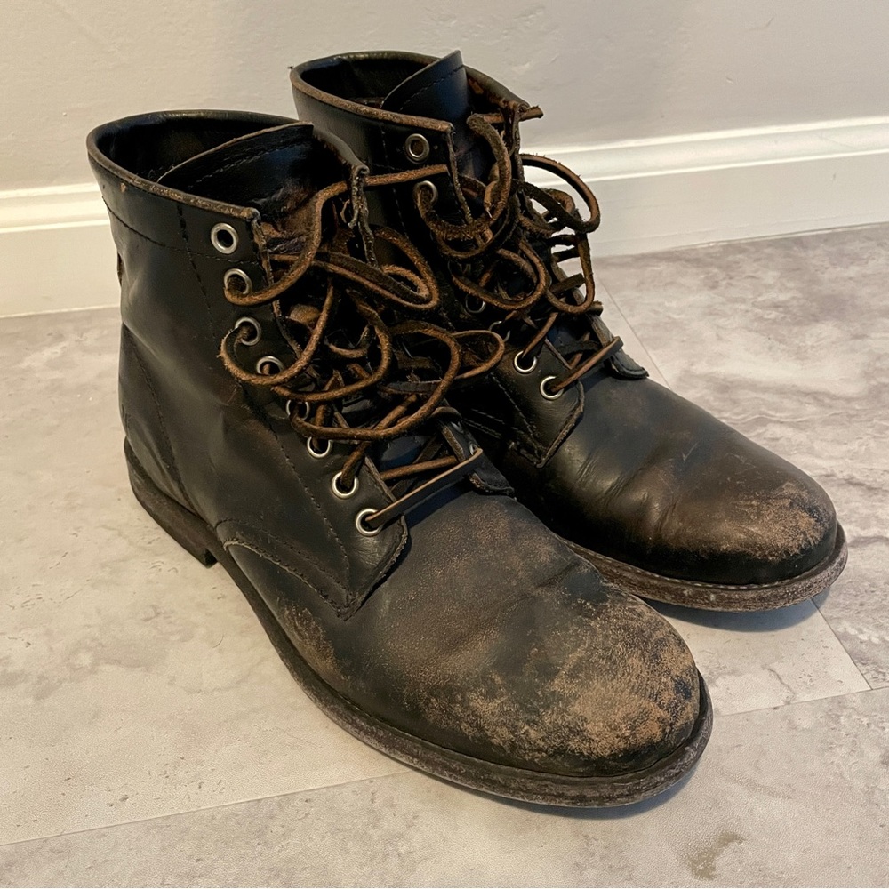 Frye Tyler Lace Up boots, size 7.5